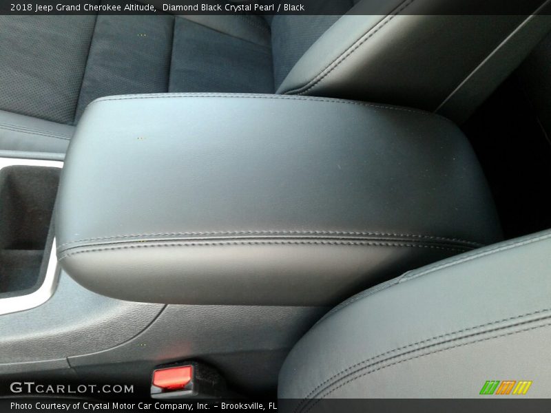 Diamond Black Crystal Pearl / Black 2018 Jeep Grand Cherokee Altitude