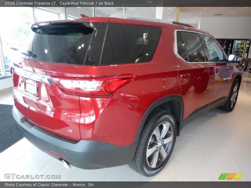 Cajun Red Tintcoat / Jet Black 2018 Chevrolet Traverse LT