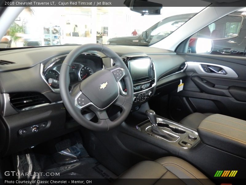 Cajun Red Tintcoat / Jet Black 2018 Chevrolet Traverse LT