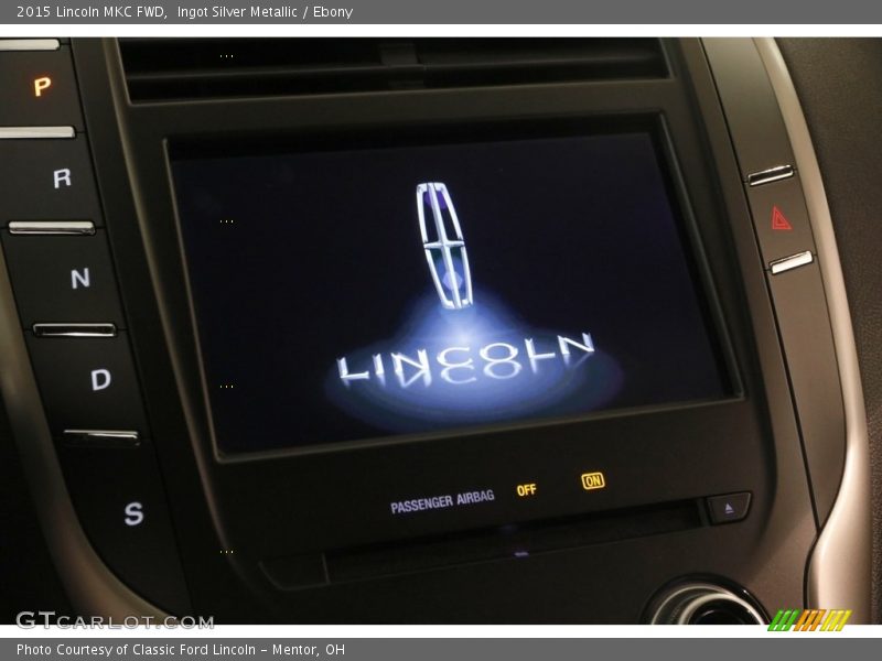 Ingot Silver Metallic / Ebony 2015 Lincoln MKC FWD