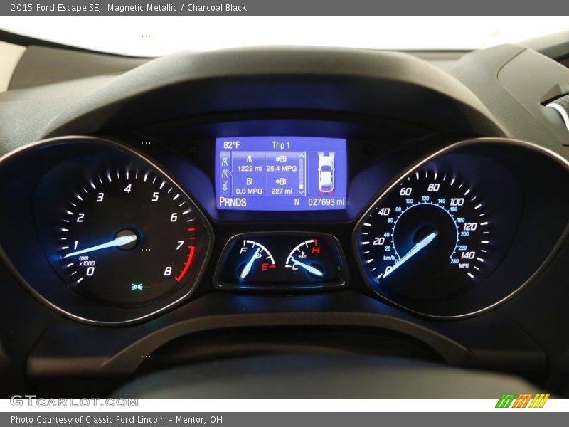Magnetic Metallic / Charcoal Black 2015 Ford Escape SE