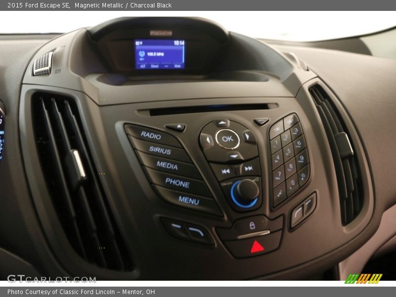 Magnetic Metallic / Charcoal Black 2015 Ford Escape SE