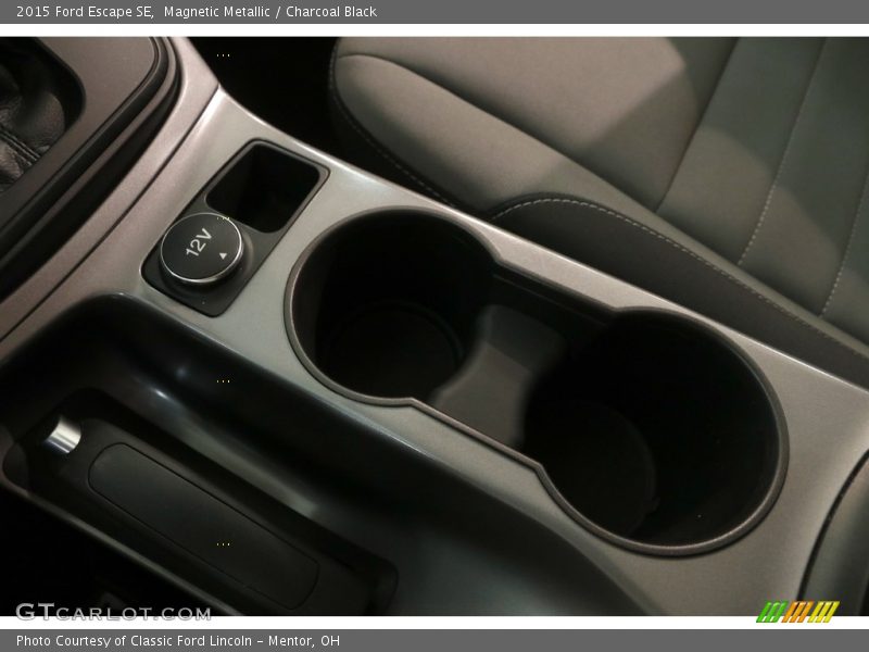 Magnetic Metallic / Charcoal Black 2015 Ford Escape SE