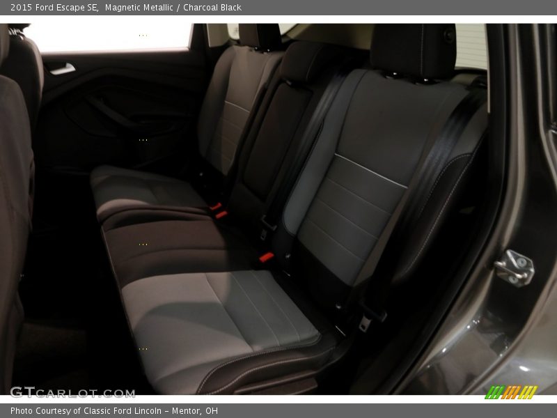 Magnetic Metallic / Charcoal Black 2015 Ford Escape SE