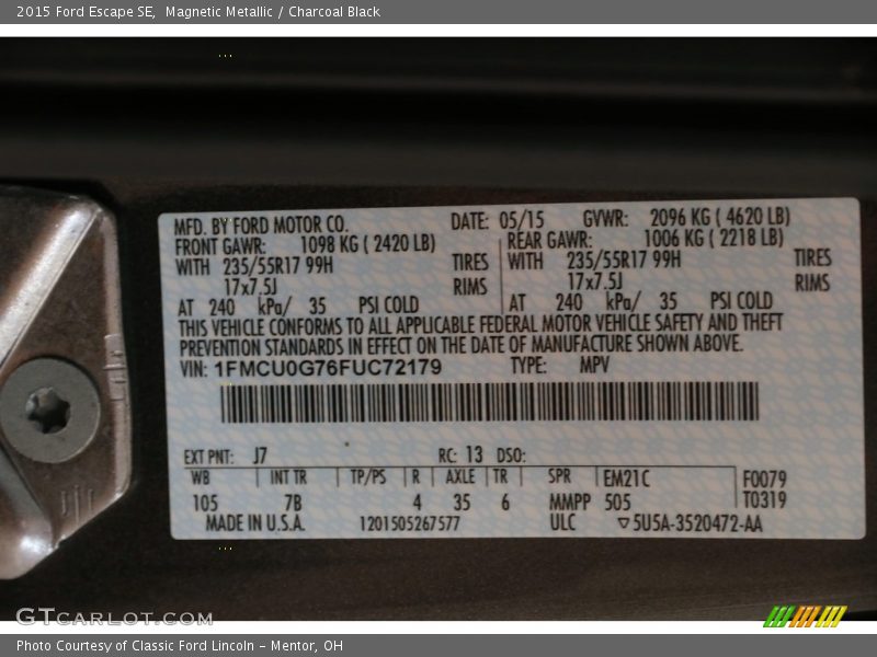 Magnetic Metallic / Charcoal Black 2015 Ford Escape SE