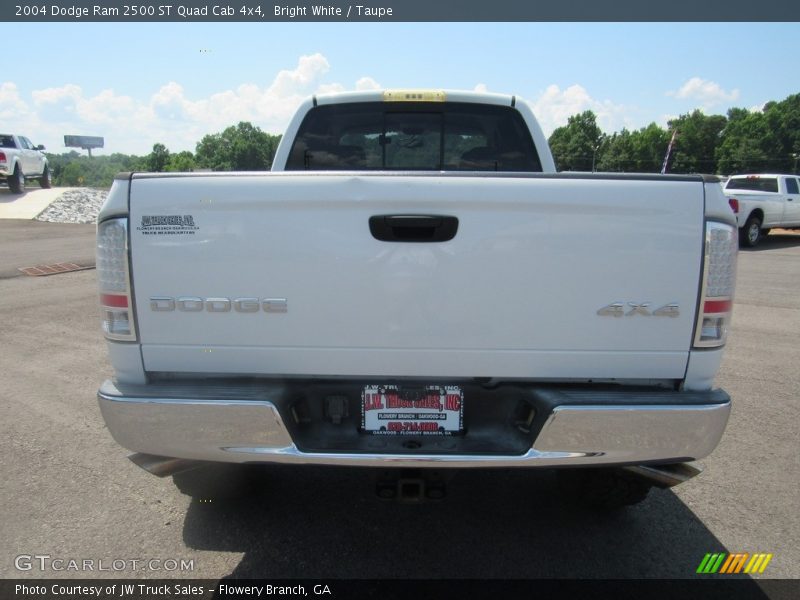Bright White / Taupe 2004 Dodge Ram 2500 ST Quad Cab 4x4