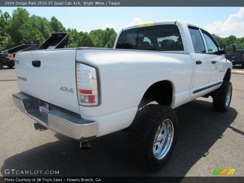 Bright White / Taupe 2004 Dodge Ram 2500 ST Quad Cab 4x4