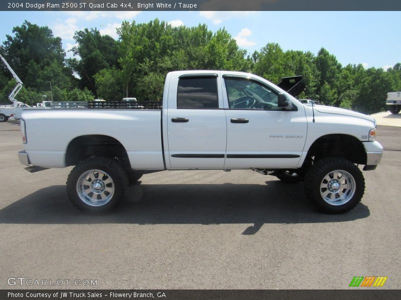 Bright White / Taupe 2004 Dodge Ram 2500 ST Quad Cab 4x4