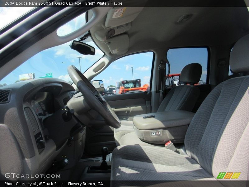 Bright White / Taupe 2004 Dodge Ram 2500 ST Quad Cab 4x4