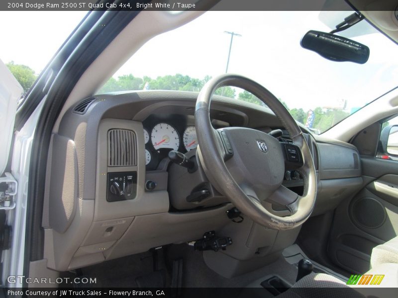 Bright White / Taupe 2004 Dodge Ram 2500 ST Quad Cab 4x4