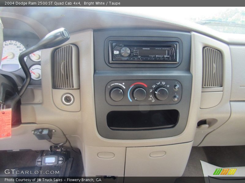 Bright White / Taupe 2004 Dodge Ram 2500 ST Quad Cab 4x4