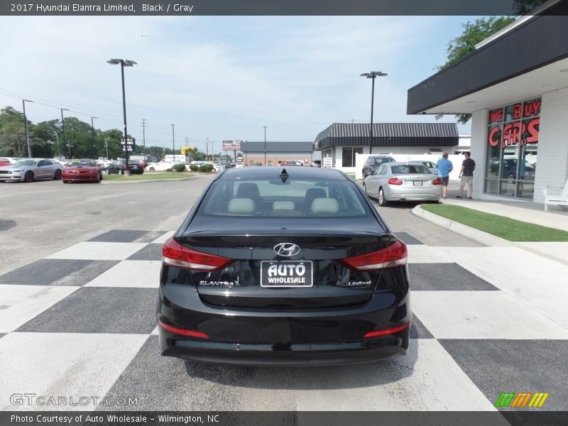 Black / Gray 2017 Hyundai Elantra Limited