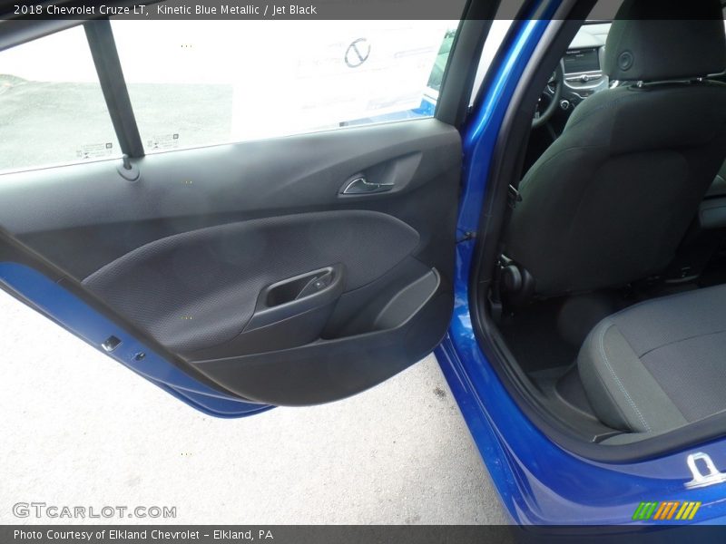 Kinetic Blue Metallic / Jet Black 2018 Chevrolet Cruze LT