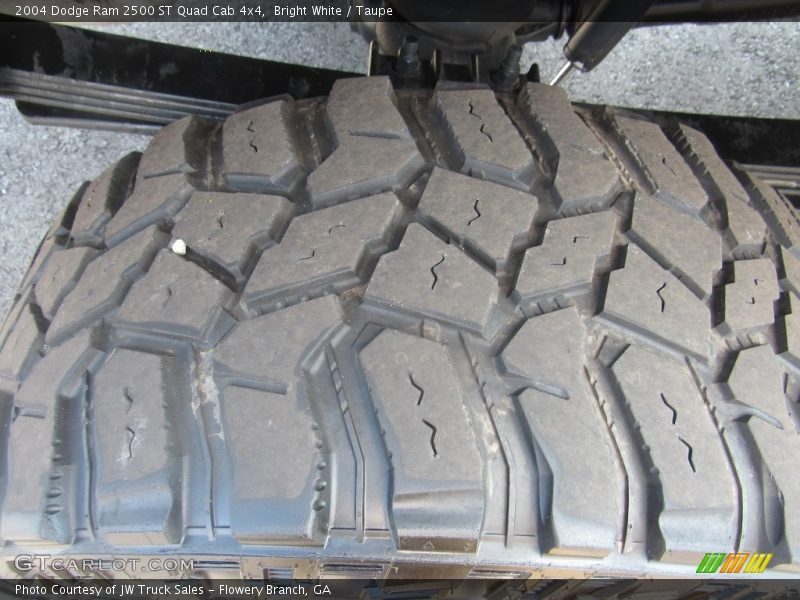 Bright White / Taupe 2004 Dodge Ram 2500 ST Quad Cab 4x4