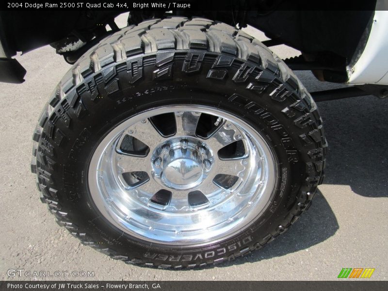Bright White / Taupe 2004 Dodge Ram 2500 ST Quad Cab 4x4