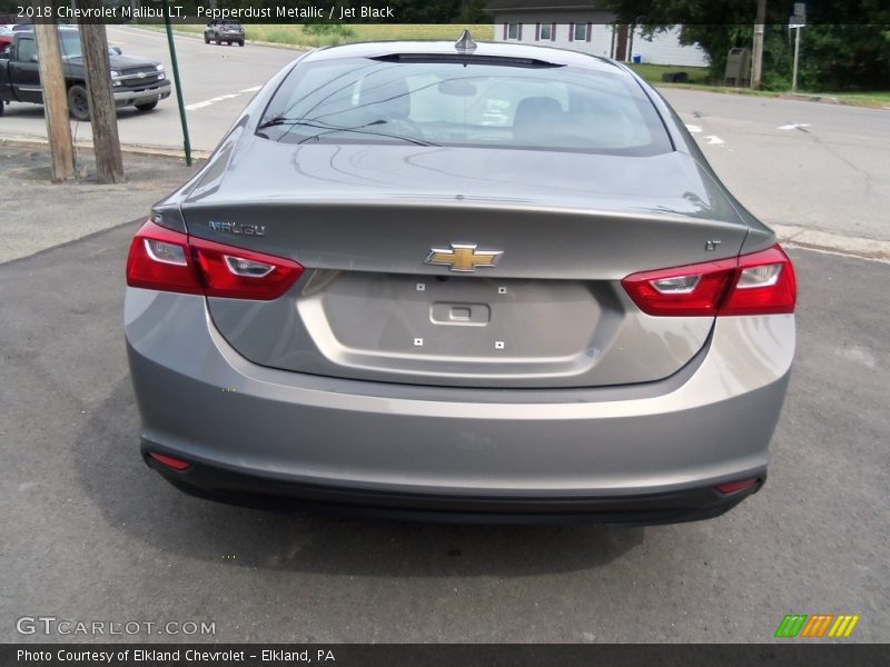 Pepperdust Metallic / Jet Black 2018 Chevrolet Malibu LT