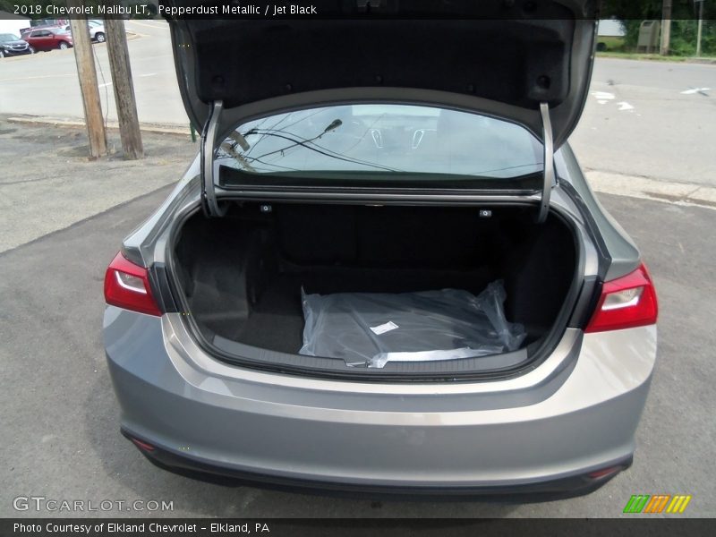 Pepperdust Metallic / Jet Black 2018 Chevrolet Malibu LT