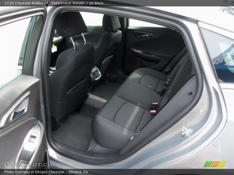 Pepperdust Metallic / Jet Black 2018 Chevrolet Malibu LT