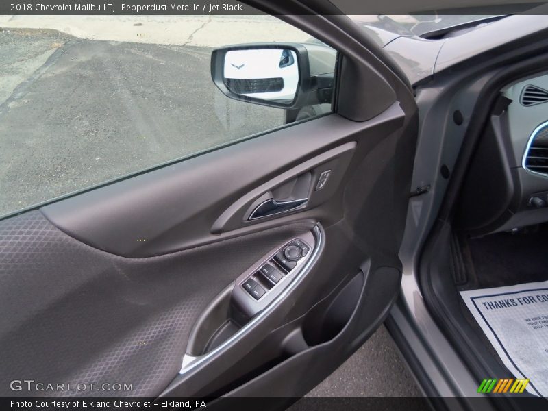 Pepperdust Metallic / Jet Black 2018 Chevrolet Malibu LT