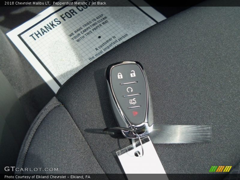 Pepperdust Metallic / Jet Black 2018 Chevrolet Malibu LT