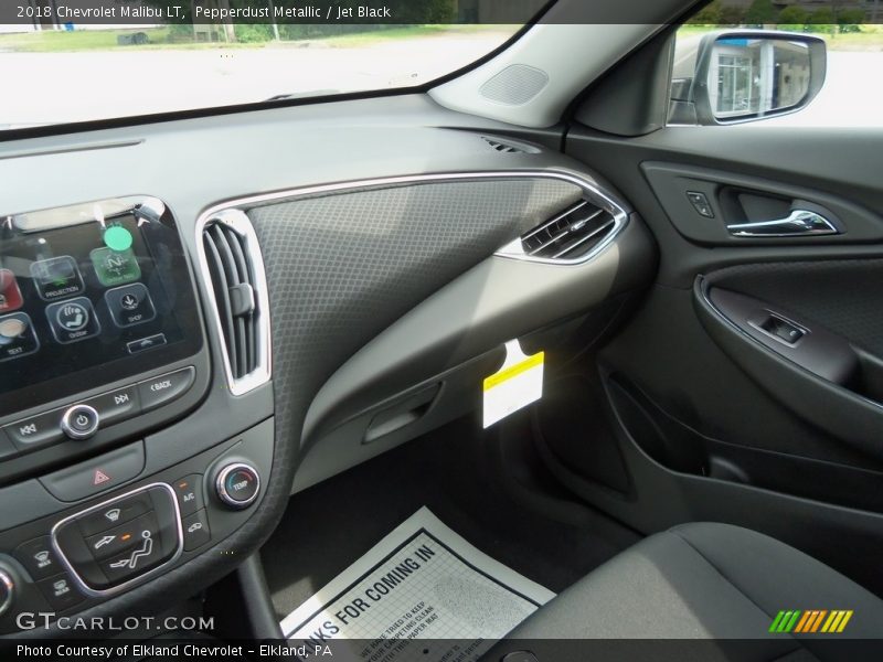 Pepperdust Metallic / Jet Black 2018 Chevrolet Malibu LT