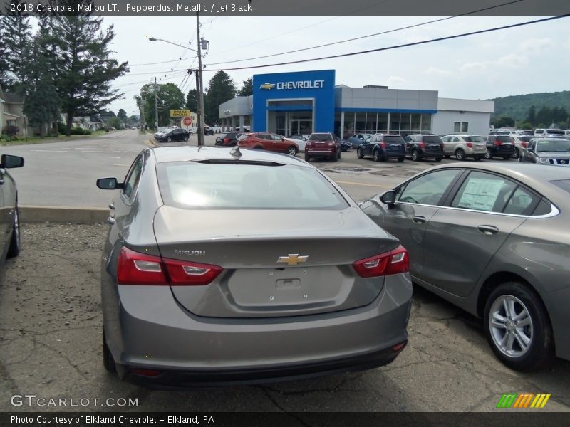 Pepperdust Metallic / Jet Black 2018 Chevrolet Malibu LT