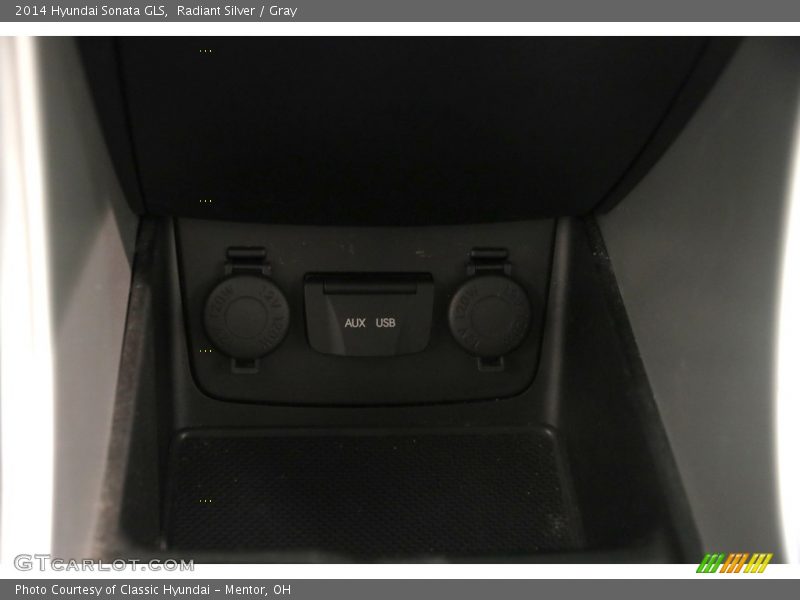 Radiant Silver / Gray 2014 Hyundai Sonata GLS
