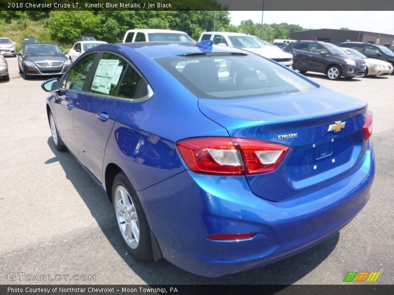 Kinetic Blue Metallic / Jet Black 2018 Chevrolet Cruze LT