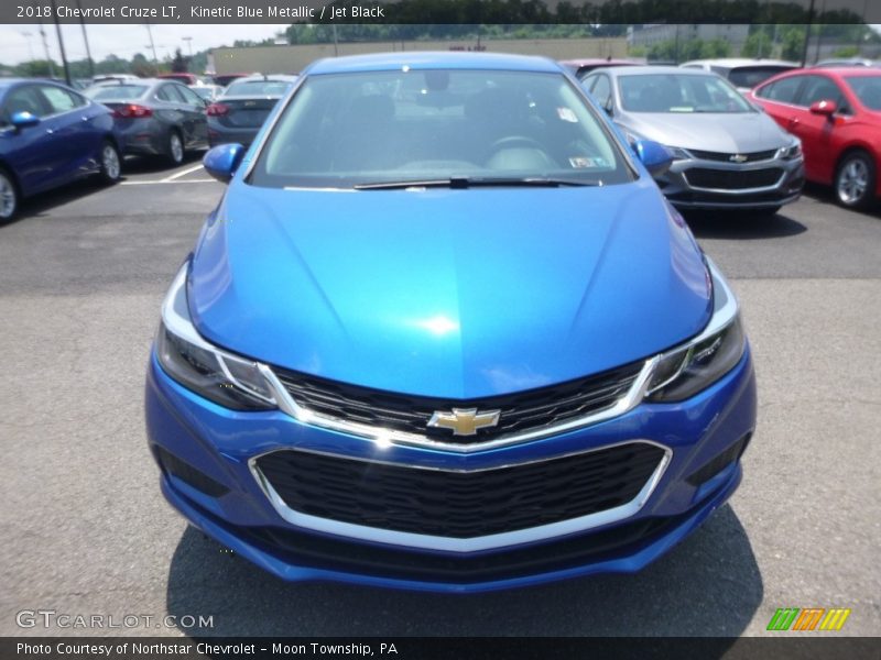 Kinetic Blue Metallic / Jet Black 2018 Chevrolet Cruze LT