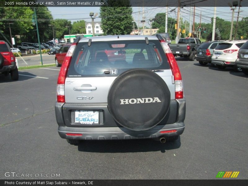 Satin Silver Metallic / Black 2005 Honda CR-V LX 4WD