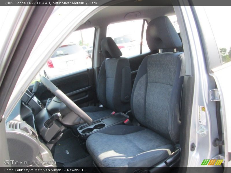 Satin Silver Metallic / Black 2005 Honda CR-V LX 4WD