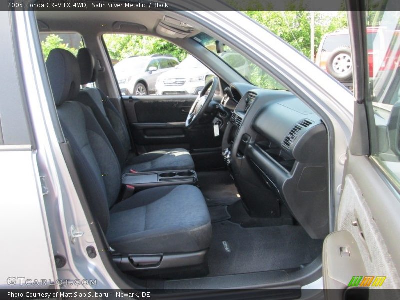 Satin Silver Metallic / Black 2005 Honda CR-V LX 4WD
