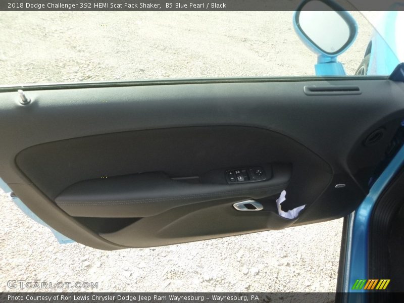 B5 Blue Pearl / Black 2018 Dodge Challenger 392 HEMI Scat Pack Shaker