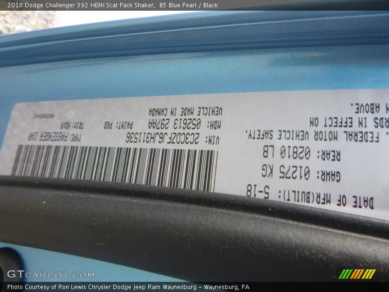 B5 Blue Pearl / Black 2018 Dodge Challenger 392 HEMI Scat Pack Shaker