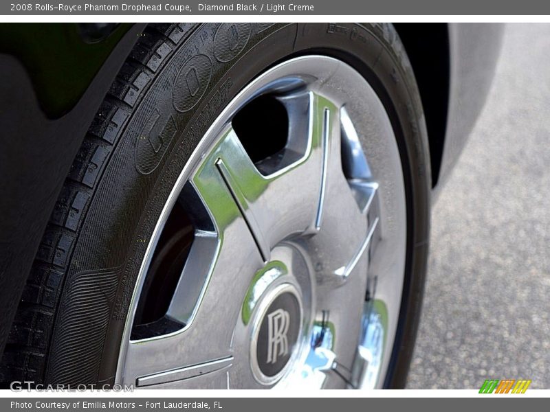 Diamond Black / Light Creme 2008 Rolls-Royce Phantom Drophead Coupe