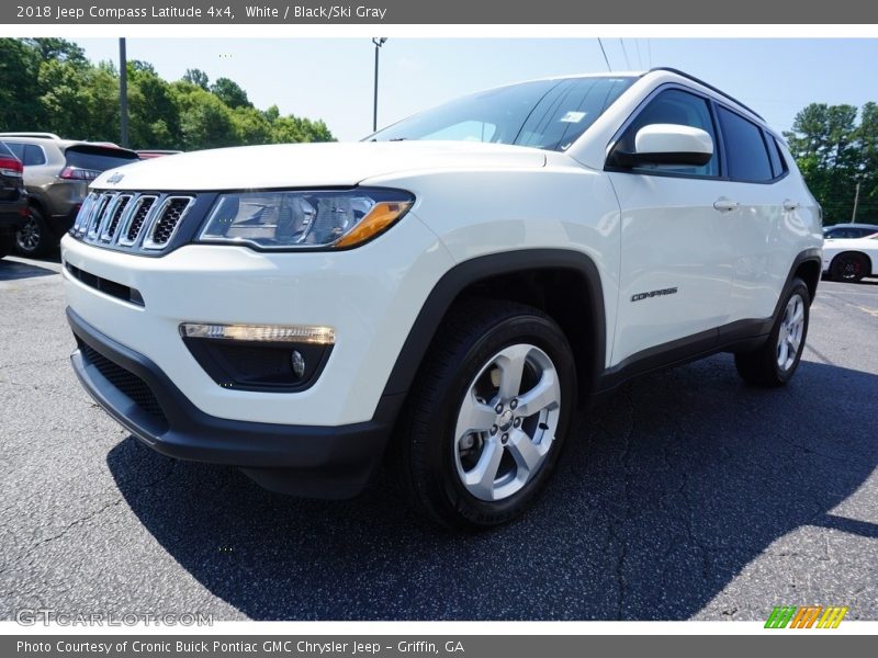 White / Black/Ski Gray 2018 Jeep Compass Latitude 4x4