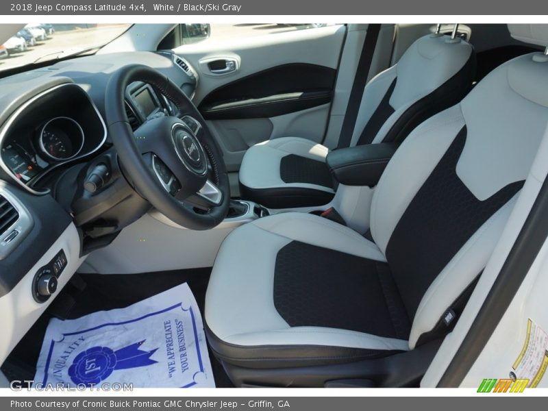 White / Black/Ski Gray 2018 Jeep Compass Latitude 4x4