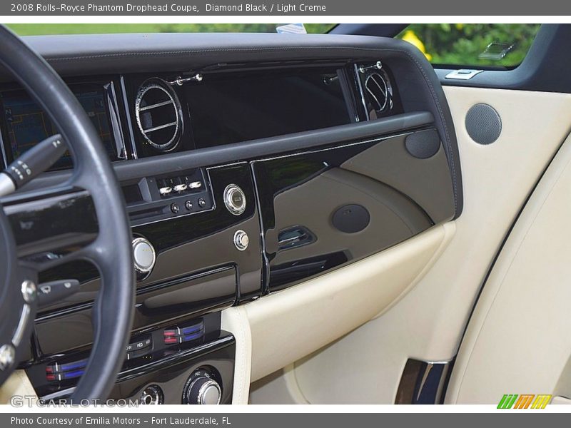 Diamond Black / Light Creme 2008 Rolls-Royce Phantom Drophead Coupe