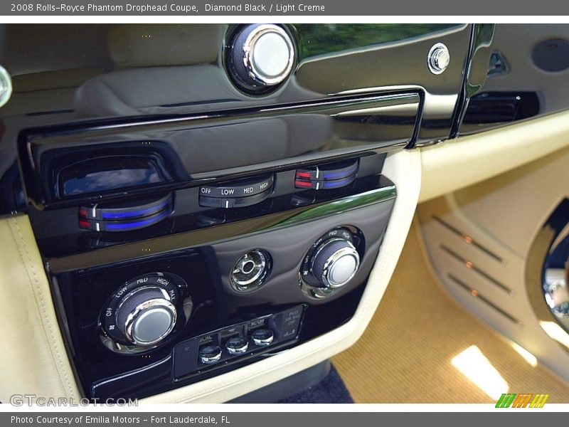 Diamond Black / Light Creme 2008 Rolls-Royce Phantom Drophead Coupe