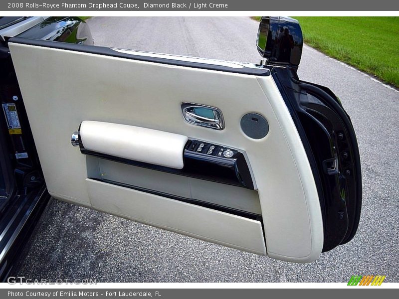 Diamond Black / Light Creme 2008 Rolls-Royce Phantom Drophead Coupe