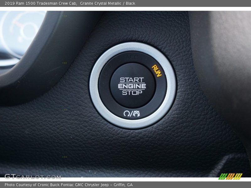 Granite Crystal Metallic / Black 2019 Ram 1500 Tradesman Crew Cab