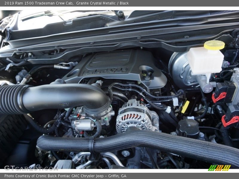 Granite Crystal Metallic / Black 2019 Ram 1500 Tradesman Crew Cab