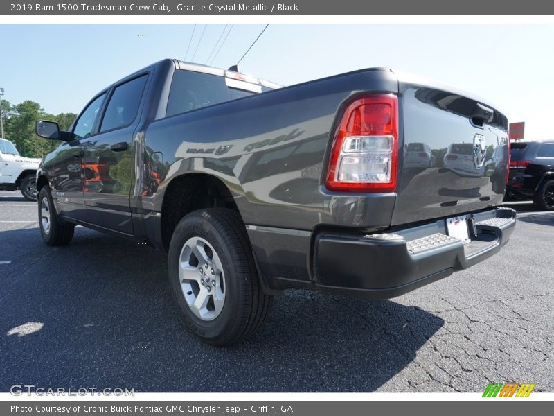 Granite Crystal Metallic / Black 2019 Ram 1500 Tradesman Crew Cab