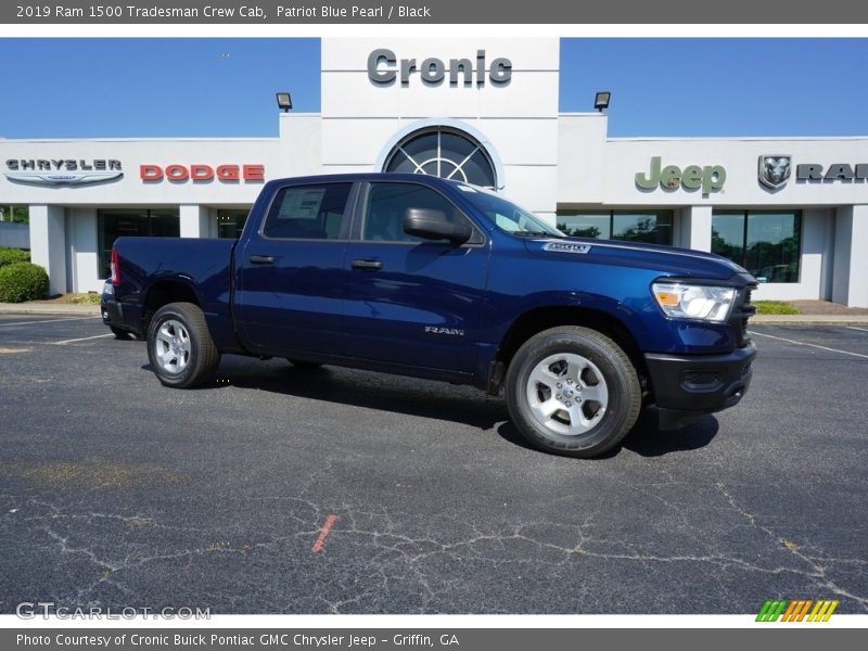 Patriot Blue Pearl / Black 2019 Ram 1500 Tradesman Crew Cab