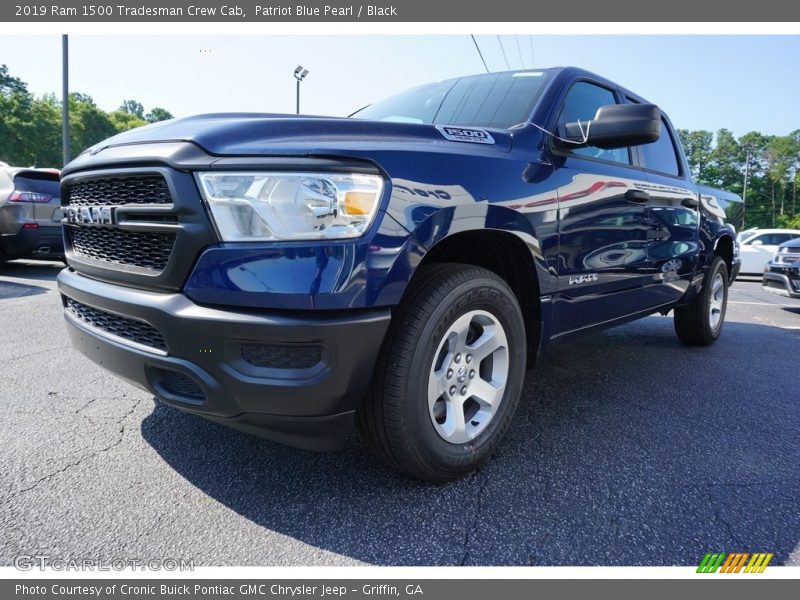 Front 3/4 View of 2019 1500 Tradesman Crew Cab