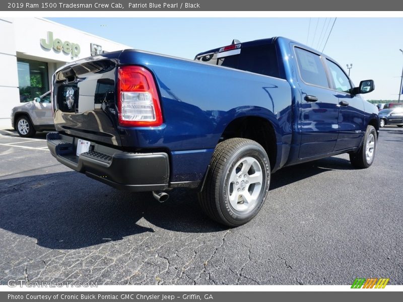 Patriot Blue Pearl / Black 2019 Ram 1500 Tradesman Crew Cab