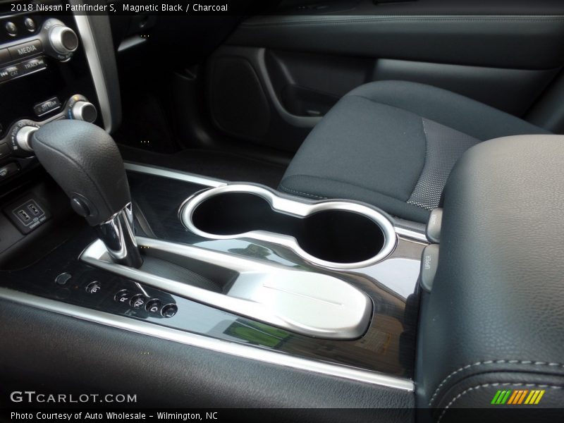 Magnetic Black / Charcoal 2018 Nissan Pathfinder S