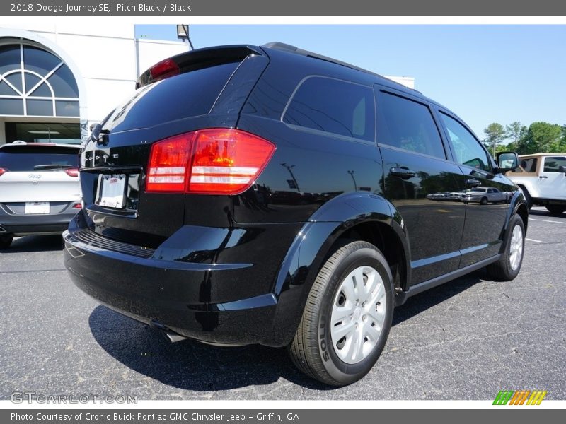 Pitch Black / Black 2018 Dodge Journey SE