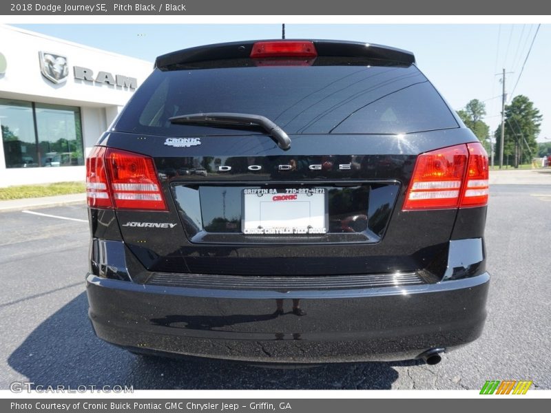 Pitch Black / Black 2018 Dodge Journey SE