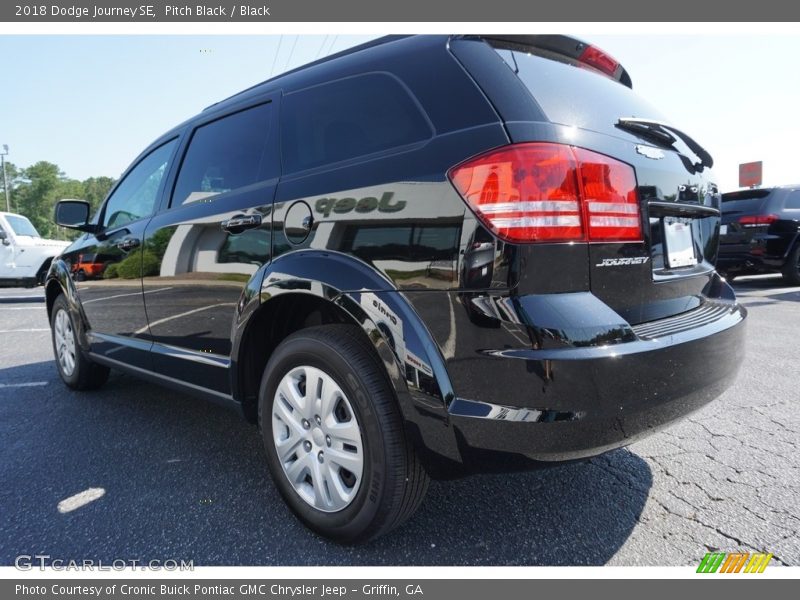 Pitch Black / Black 2018 Dodge Journey SE